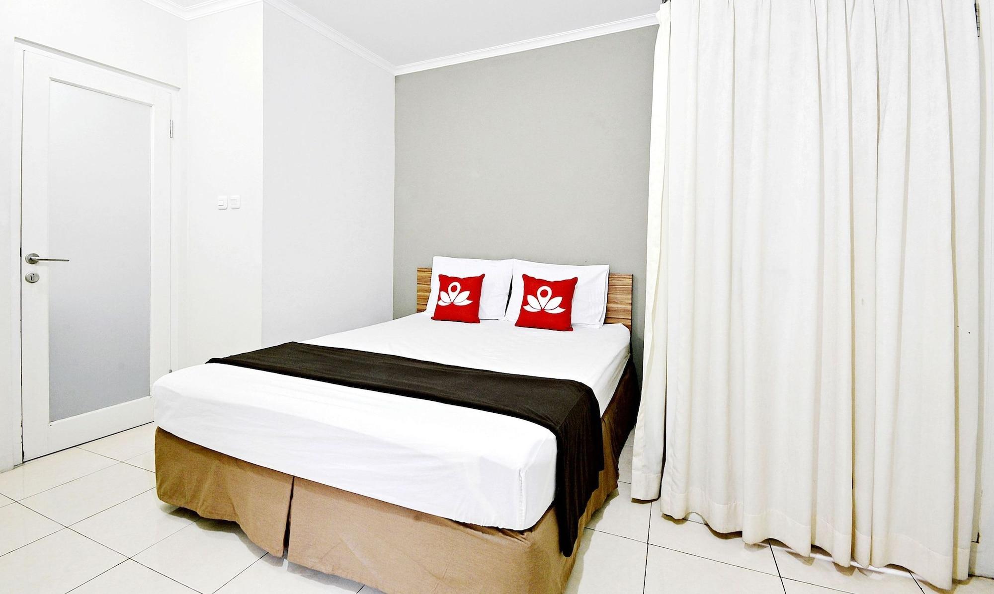 Zen Rooms Mampang Prapatan Jacarta Exterior foto