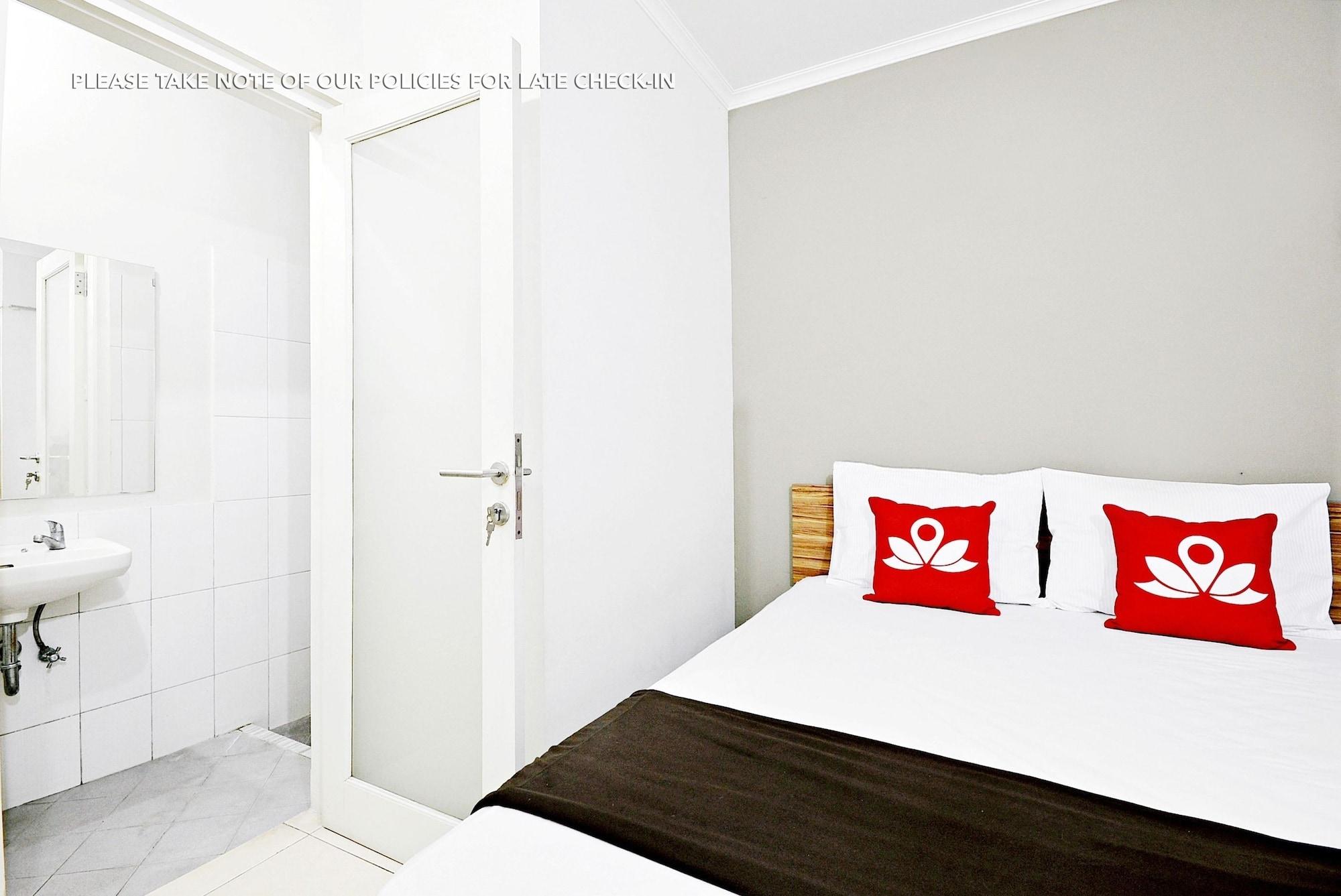 Zen Rooms Mampang Prapatan Jacarta Exterior foto