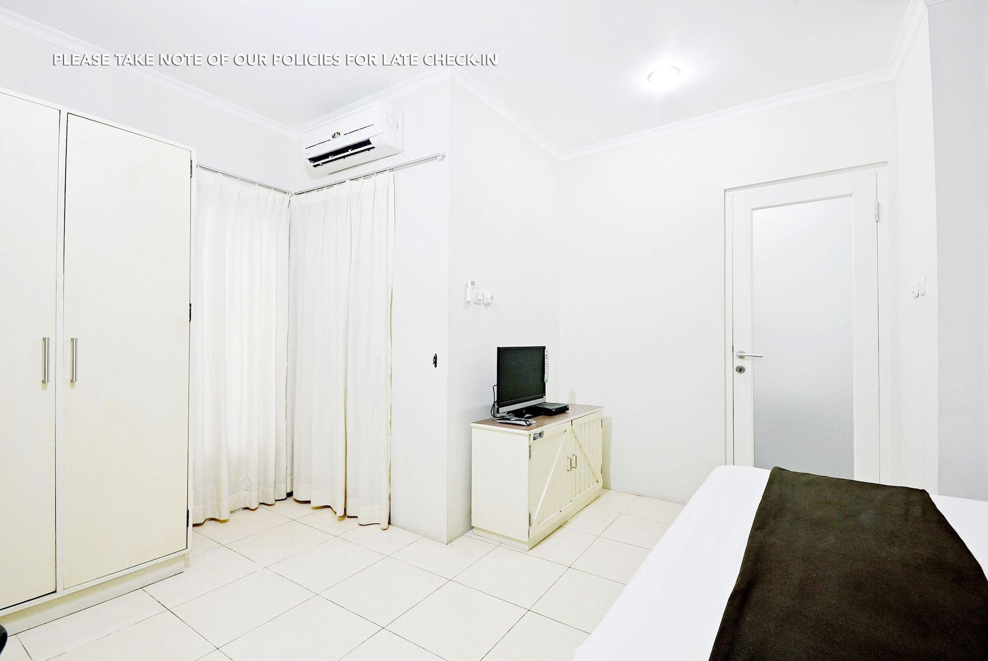 Zen Rooms Mampang Prapatan Jacarta Exterior foto