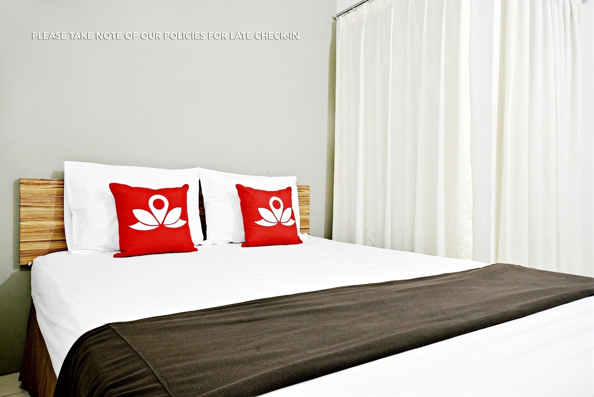 Zen Rooms Mampang Prapatan Jacarta Exterior foto